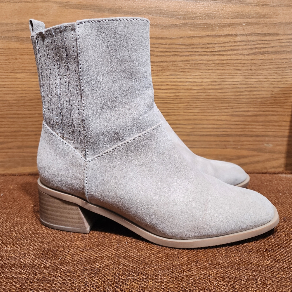 Chic Light Gray Women's Ankle Booties